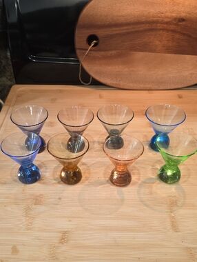 💃Vintage Colored Glass Mini Martini Shot Glass Set - Of 8 Multicolor